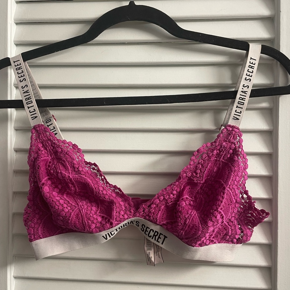 Victoria’s Secret Bralette Size M,Vintage/Y2K, 90’s.Still had plastic tag holder